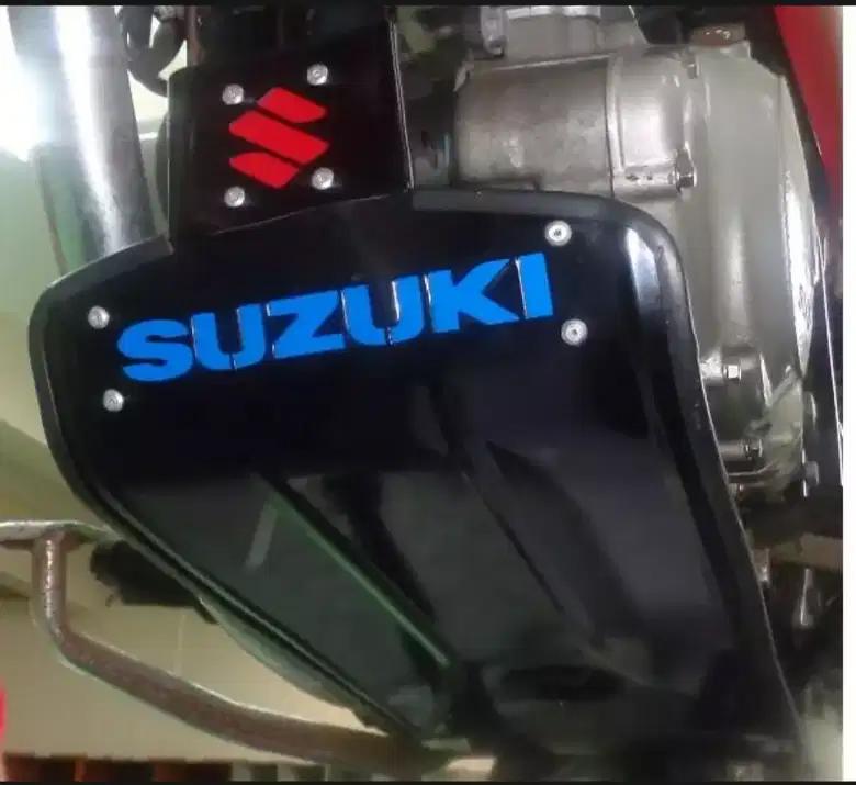 Suzuki Bike Parts Engine Care Engine Plate High Quality Motorcycle Engine Cover  Black GR150