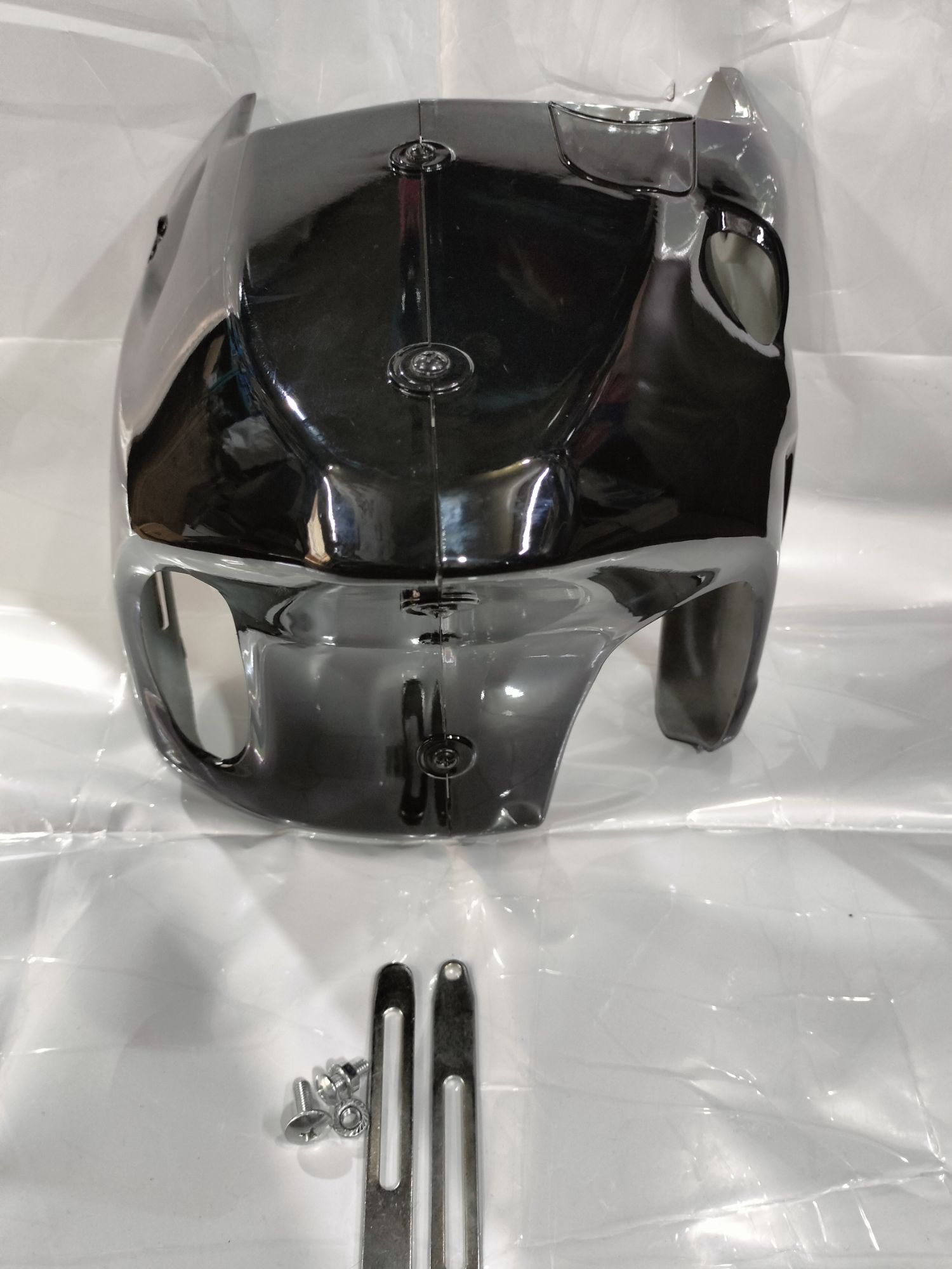 Yamaha ybr 125 engine guard available for all ybr models good quality available in red and black colour