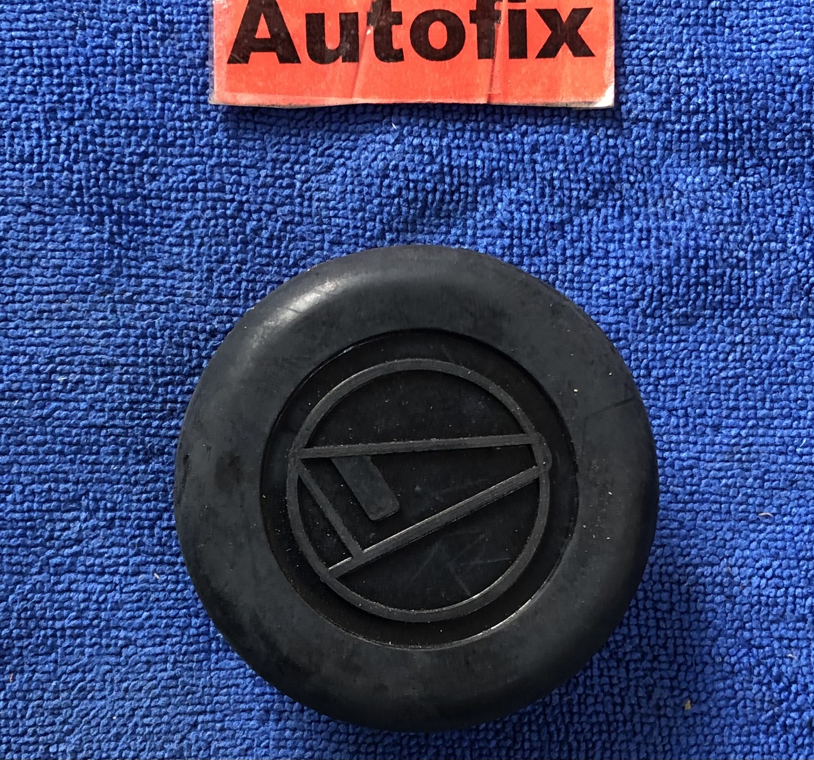 Daihatsu Charade engine oil rubber cap 01 pc